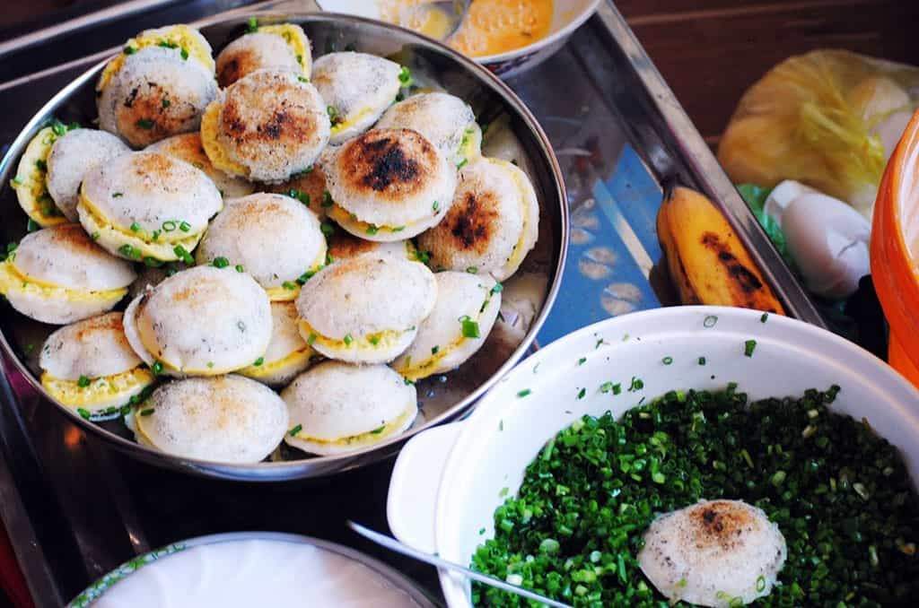 Bánh căn Nha Trang - Món ngon bình dân, ngon quên lối về