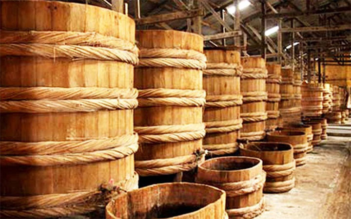an-gi-khi-den-nha-trang-top-nhung-dac-san-nha-trang-khong-the-bo-qua-7 Nước Mắm Nha Trang