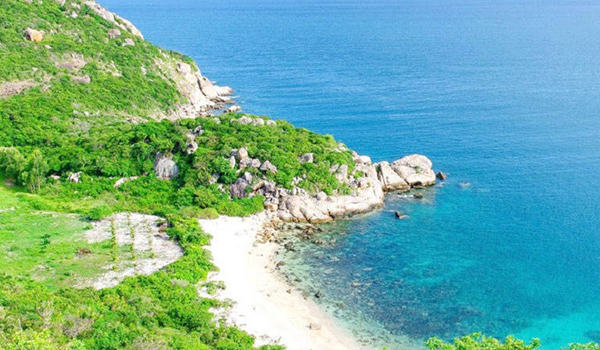 binh-ba-nha-trang-1-1-1 Tham quan và khám phá vẻ đẹp đảo Bình Ba Nha Trang 1 ngày