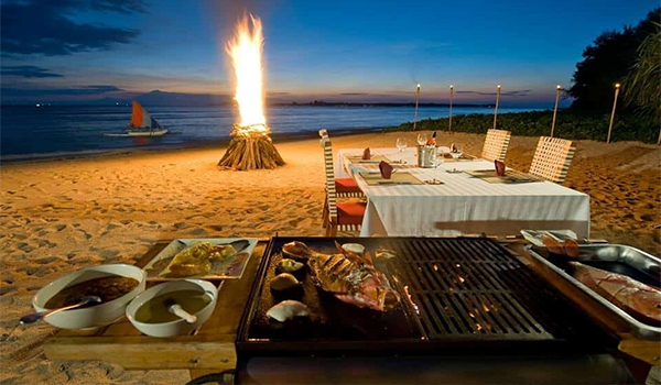 binh-ba-nha-trang-5-1 Bạn có thể tổ chức các bữa tiệc hải sản ngay tại bờ biển