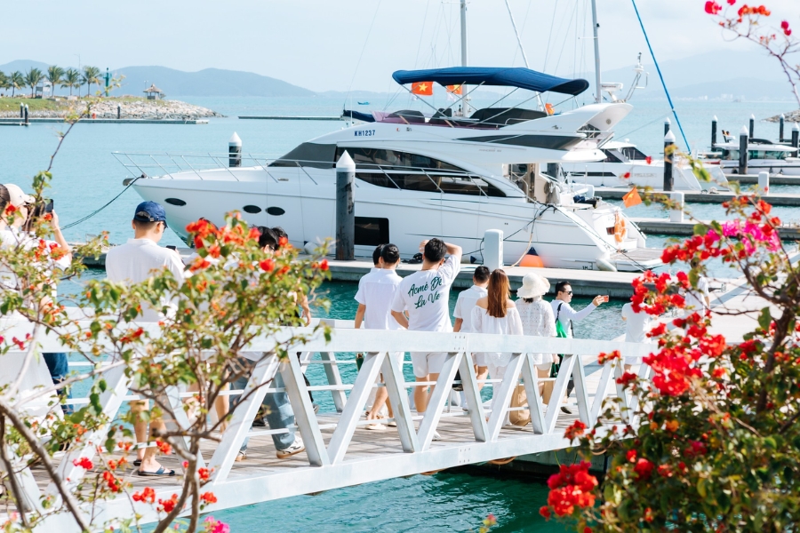 dai-ly-doc-quyen-du-thuyen-nemo-yacht201