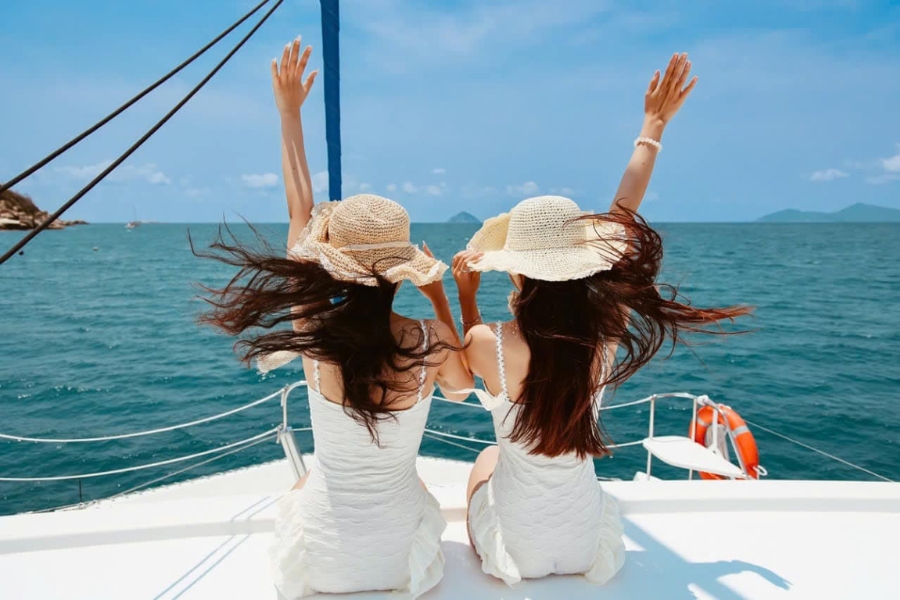 dai-ly-doc-quyen-du-thuyen-nemo-yacht203
