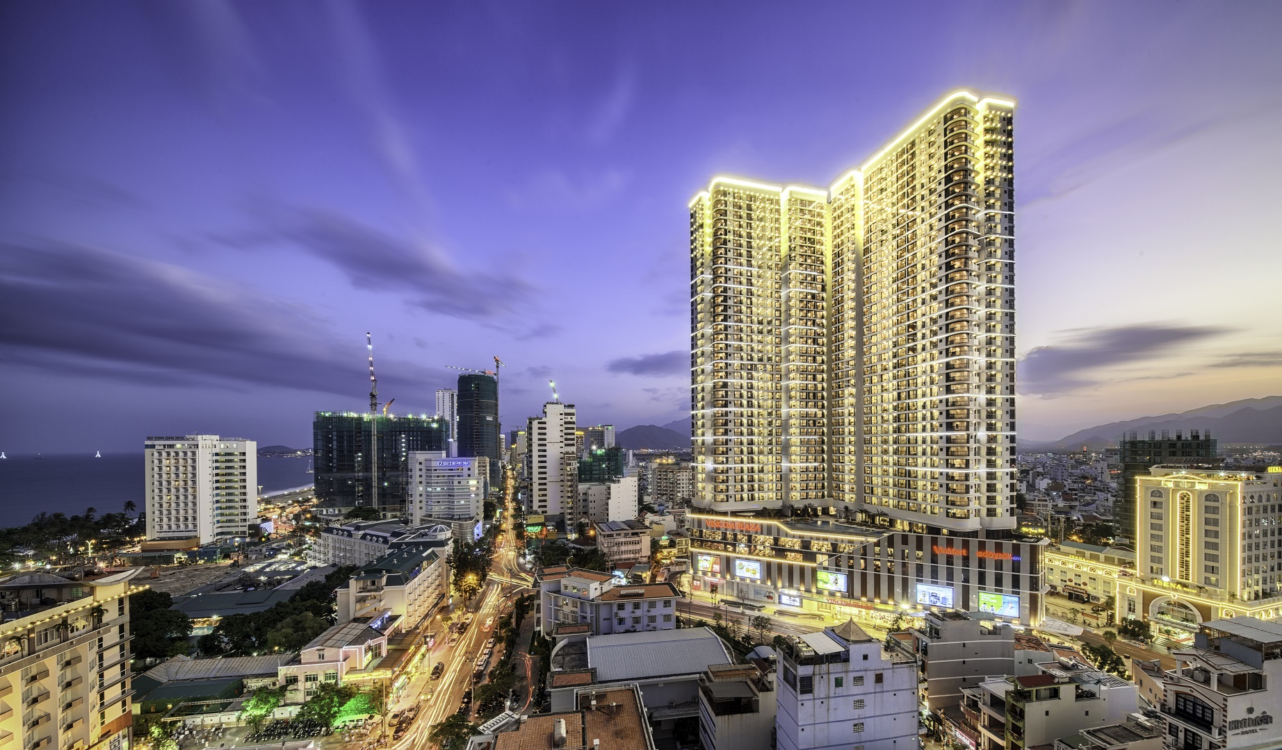 Các dịch vụ của hệ thống biệt thự, khách sạn Vinpearl cần phải thông qua các Đại lý cấp 1 và cấp 2