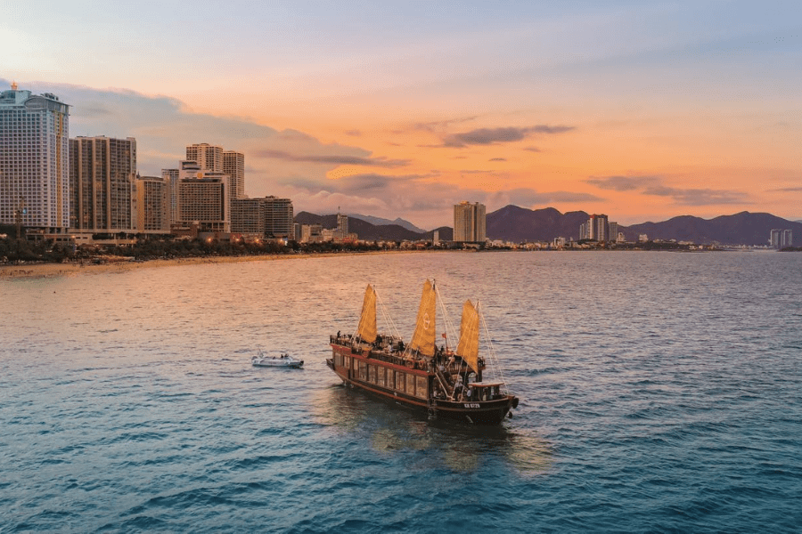 dia-diem-tham-quan-hot-tai-nha-trang-dip-tet205