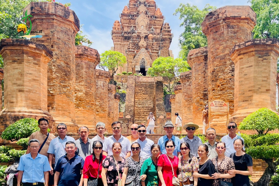 doan-3b-hai-hau-tour-nha-trang-3n2d2011