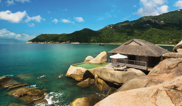 du-lich-nha-trang-ninh-thuan-13 Ngỡ ngàng trước vẻ đẹp trong xanh của Vịnh Nha Phu