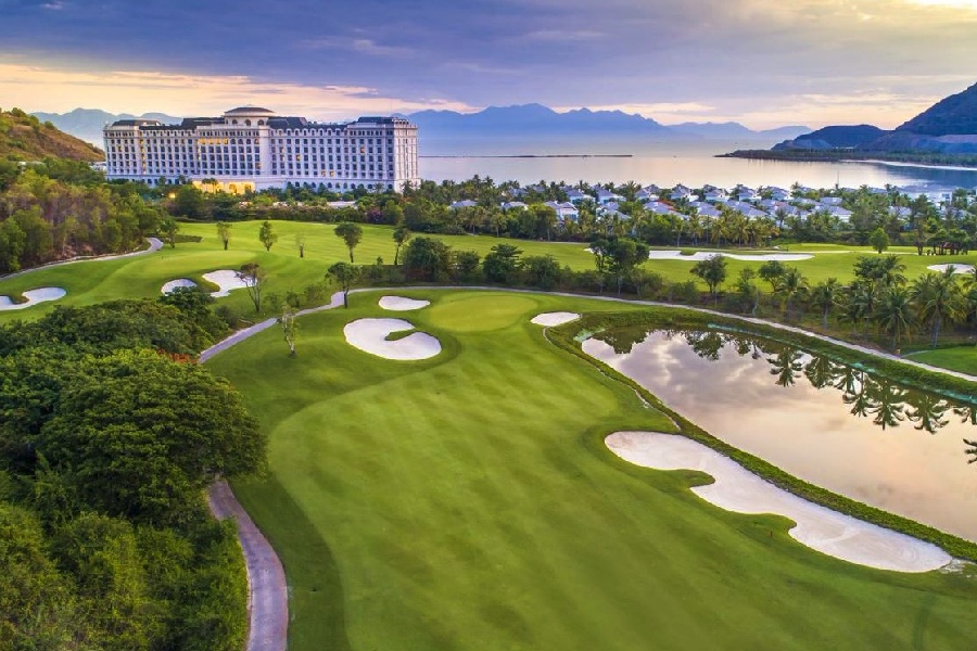 goi-dich-vu-danh-golf-tai-nha-trang-4
