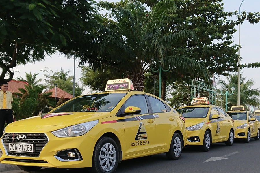 hang-taxi-san-bay-cam-ranh-3