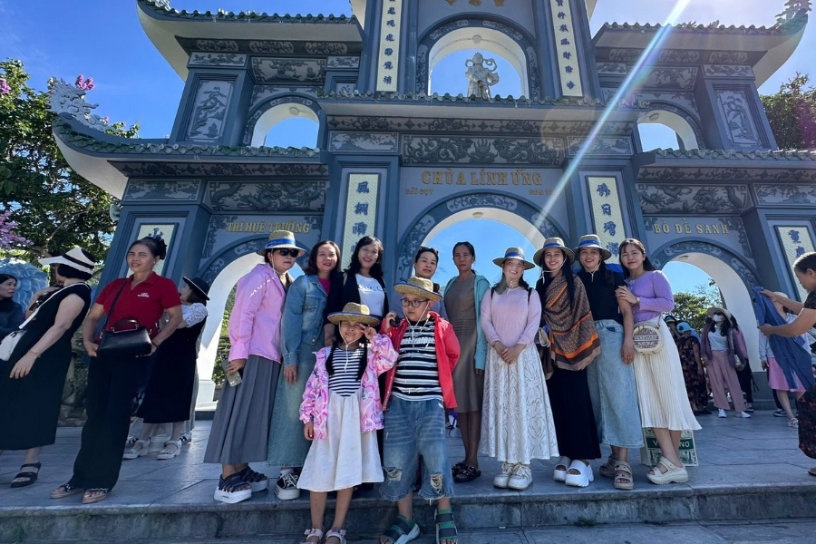 hanh-trinh-di-san-mien-trung-tour-doan-truong-mam-non-hoang-yen207