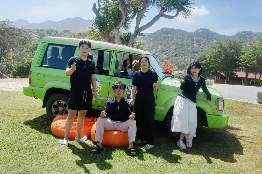 khach-han-quoc-mo-hang-tour-mung-1-tet203