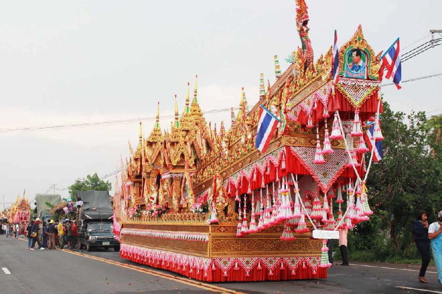 le-hoi-mua-he-o-thai-lan-6