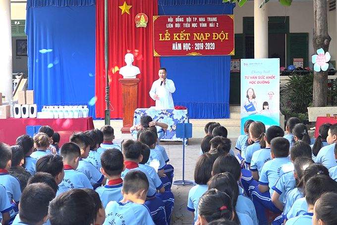 Tư vấn, hướng dẫn cách chăm sóc sức khỏe cho học sinh