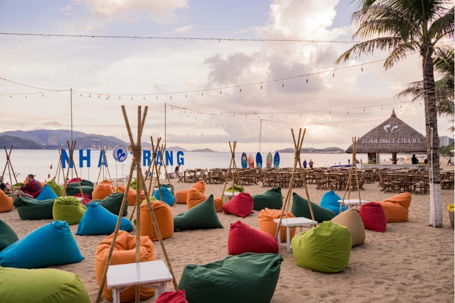 nua-ngay-o-nha-trang-nen-di-dau209