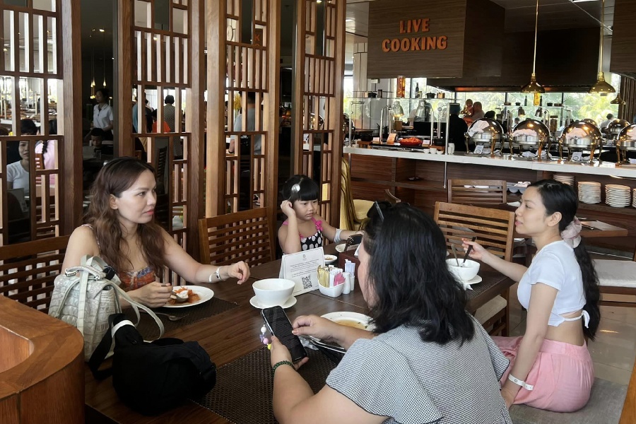 tan-huong-ky-nghi-tet-tron-ven-tai-selectum-noa-resort-cam-ranh-10