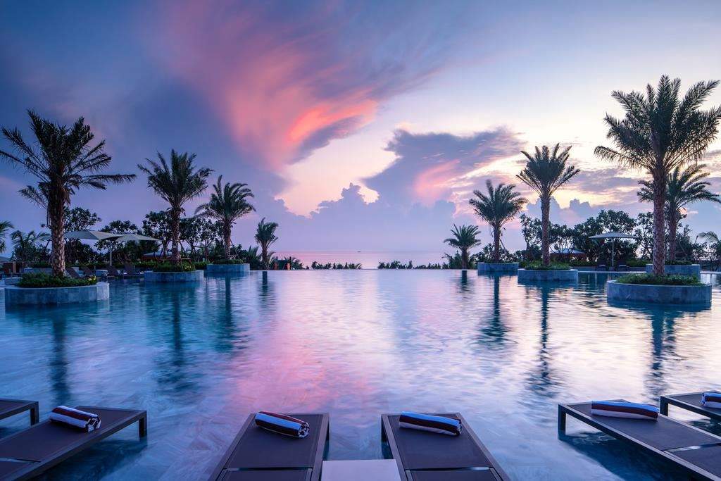 Movenpick Resort Cam Ranh đậm chất Thụy Sỹ giữa lòng Nha Trang