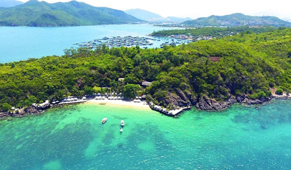 tour-du-lich-nha-trang-da-lat-5-ngay-4-dem-4 Bãi Tranh, bãi tắm nổi tiếng và đẹp nhất vịnh Nha Trang