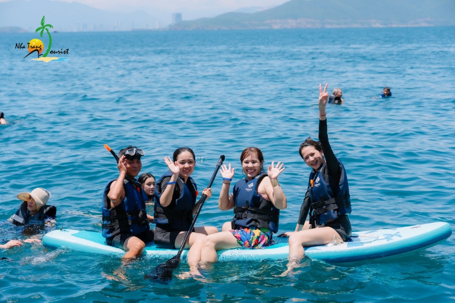 tour-du-thuyen-vinh-ninh-van206