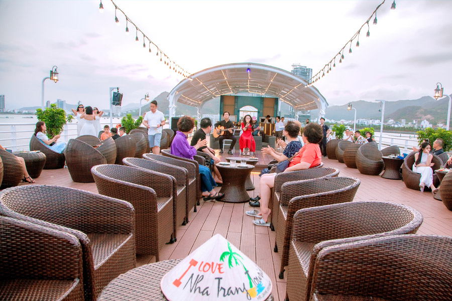 tour-nha-trang-cho-khach-quoc-te-2