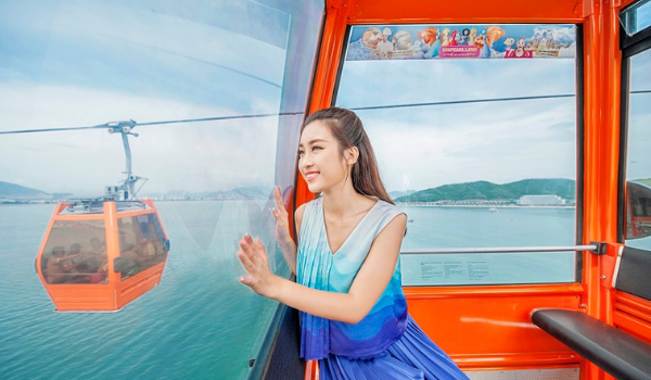vinpearl-land-nha-trang-9 Ngắm toàn cảnh phố biển Nha Trang khi ngồi cáp treo