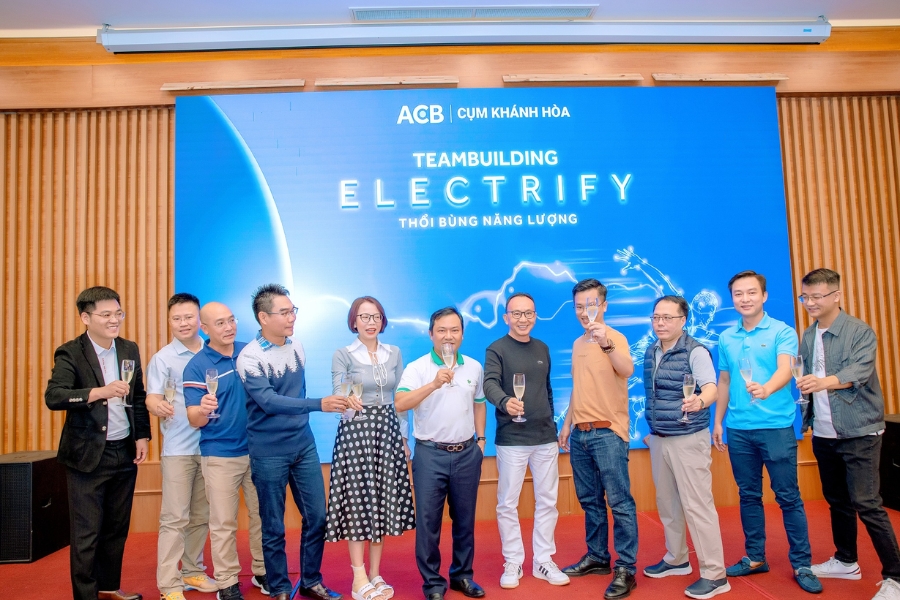 yeu-to-to-chuc-chuong-trinh-gala-dinner-thanh-cong204