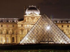 bảo tàng louvre