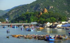 Du ngoạn vịnh Nha Phu - Đảo Khỉ - Suối Hoa Lan