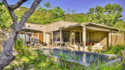 beachfront-pool-villa