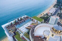 Alternative view of Combo Nha Trang 4N3Đ: Vé máy bay + Khách sạn lưu trú + Đài quan sát Skylight + một bữa tối buffet hải sản