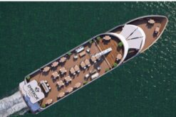 Du thuyền Emperor Cruises Legend Nha Trang ban ngày