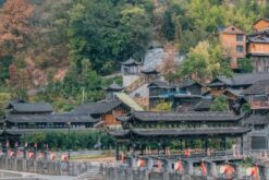 Tour Trung Quốc 5N4Đ: Ân Thi - Phượng Hoàng Cổ Trấn - Miêu Trại - Trương Gia Giới khởi hành TP.HCM